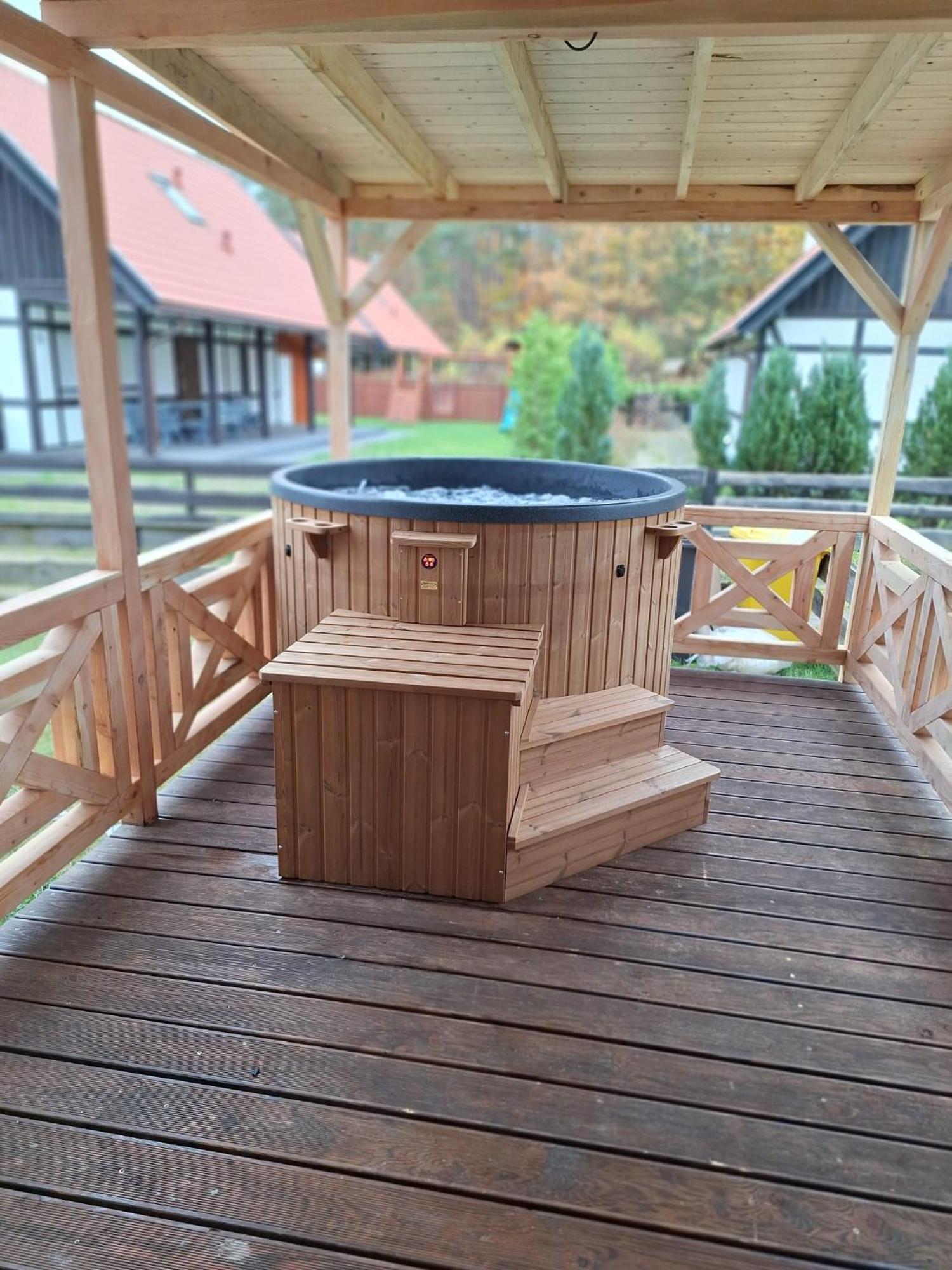 Pastelowy Domek Z Balia Elektryczna Z Jacuzzi Zalakowo Ngoại thất bức ảnh